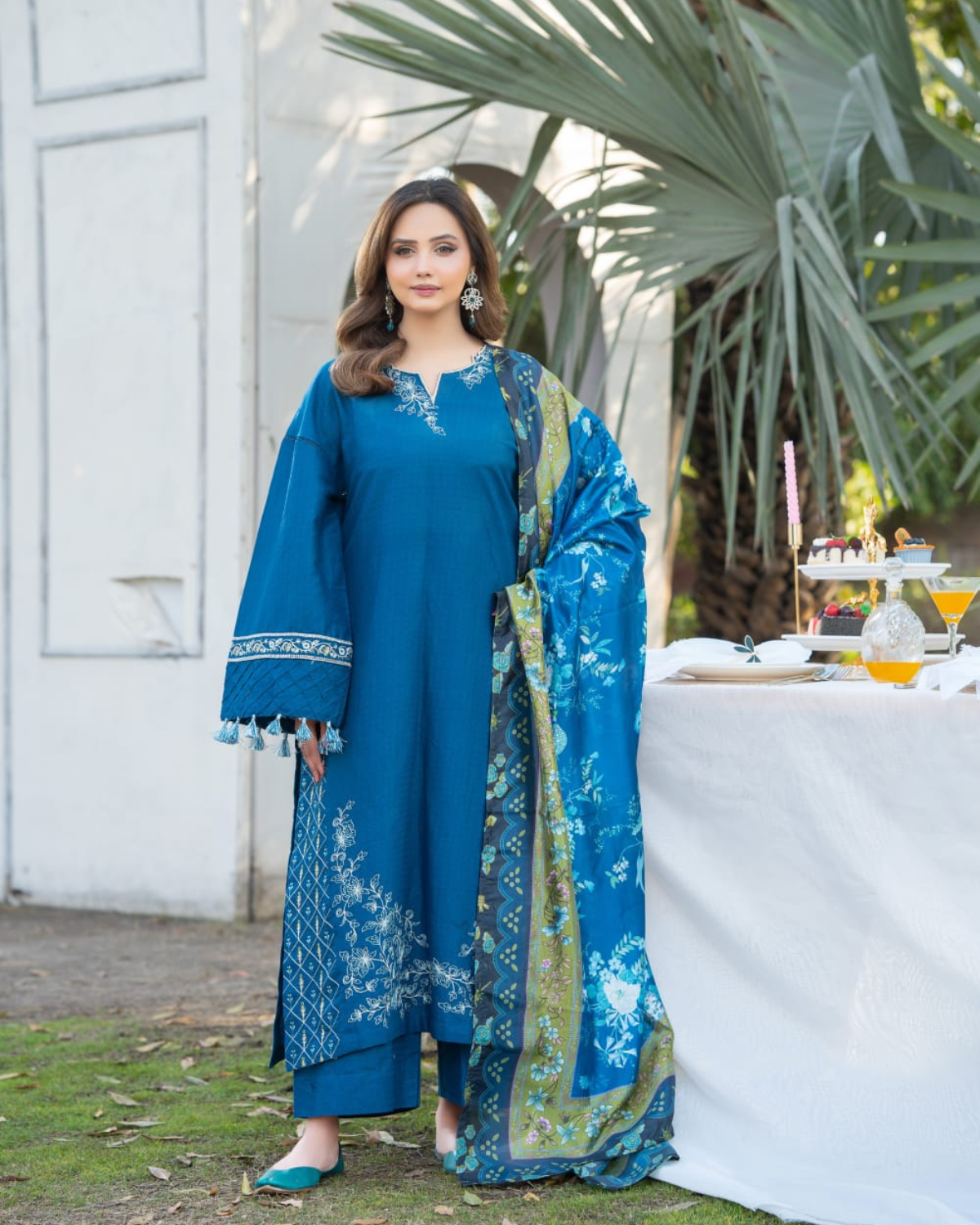 Selected Variant Image