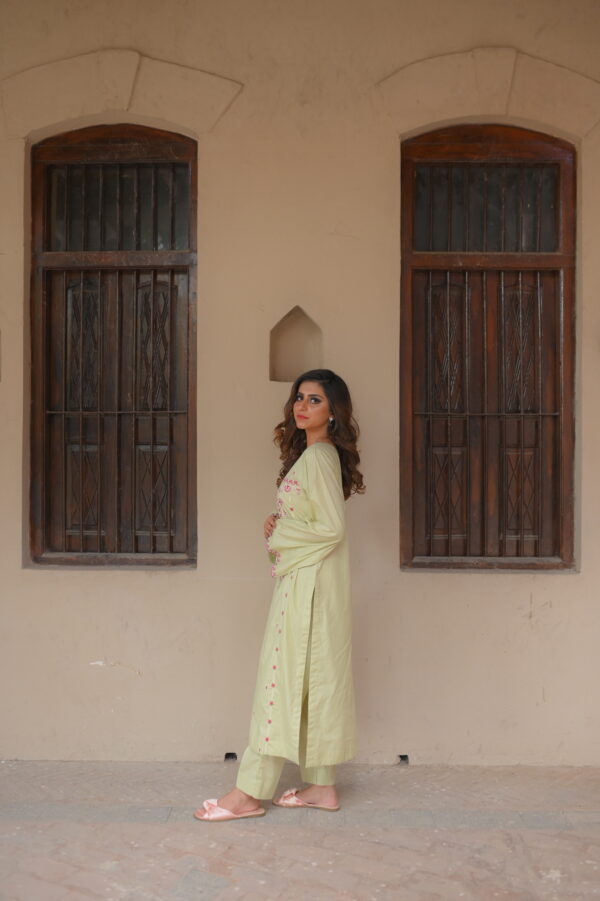 AMEERA - Image 4