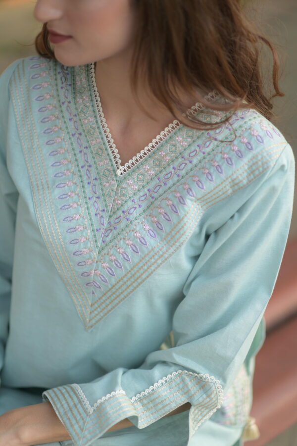 EMILLY - Image 5