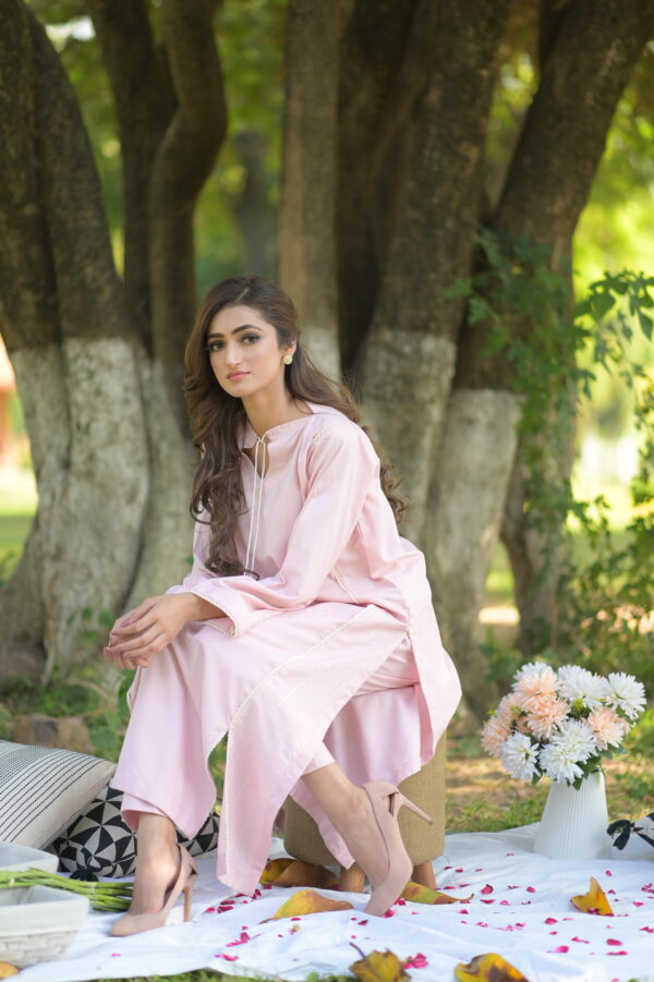 MIA - Image 5